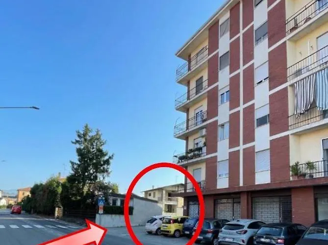 Dietro L'angolo